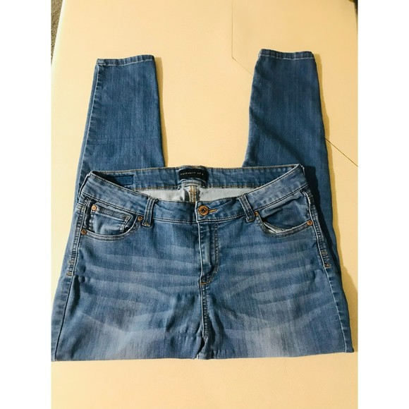 Celebrity Gold Denim - Celebrity Gold Women's Mid Rise Stretch Jeans, Size 16W